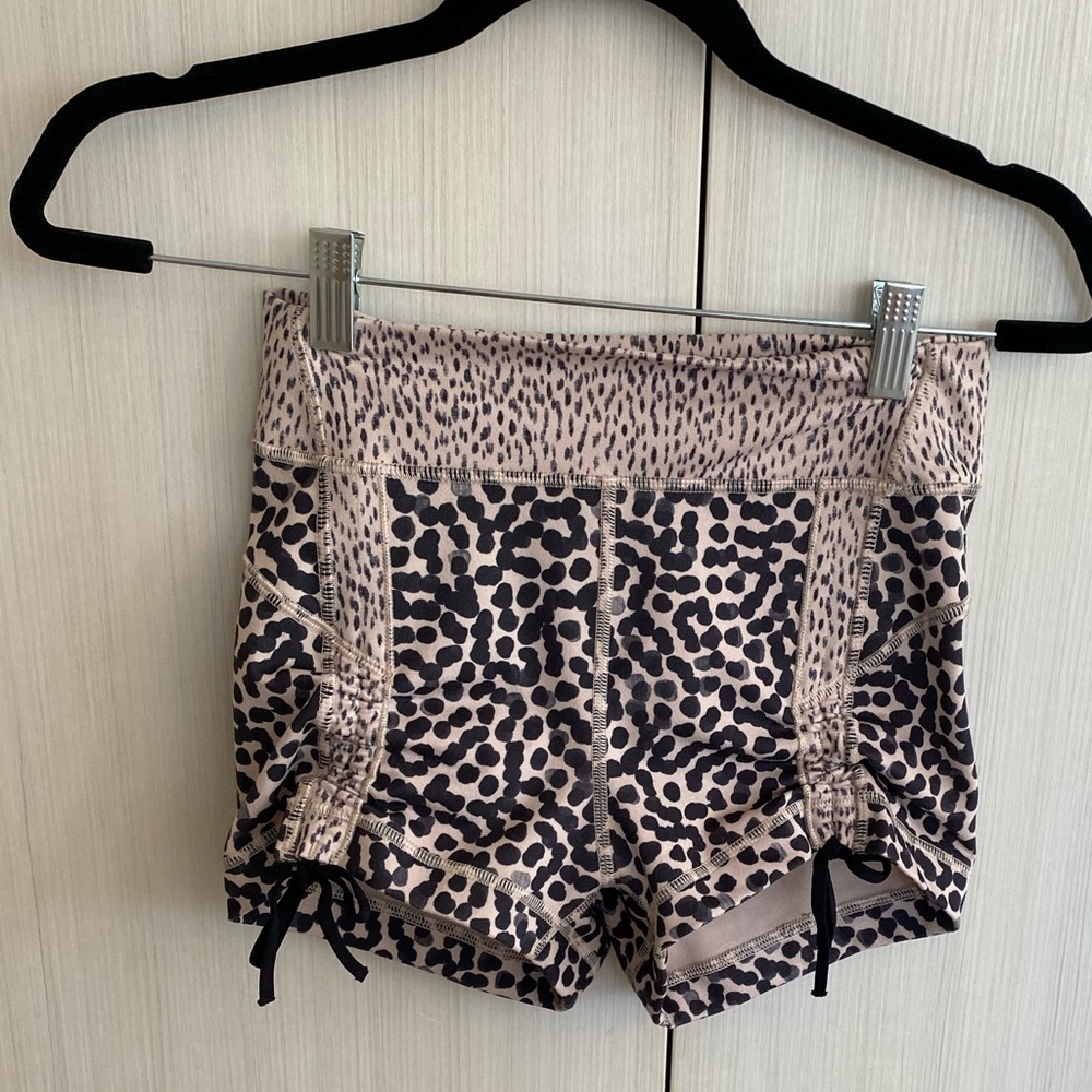 LULULEMON short shorts